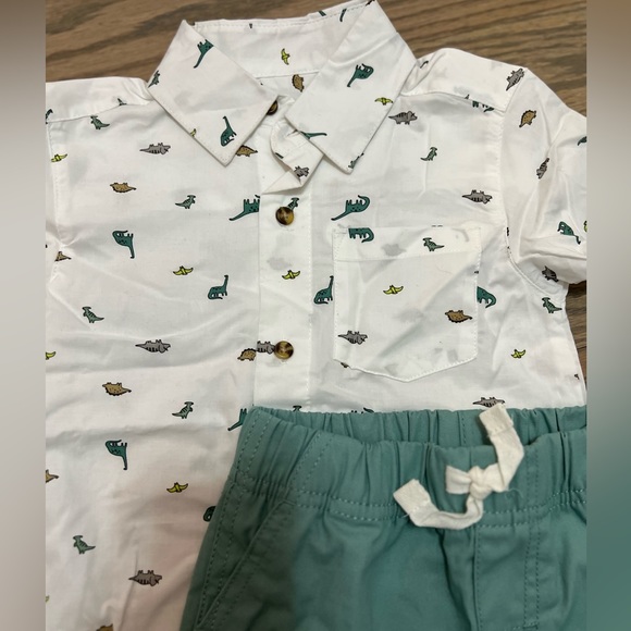 Carters Short Sleeve Dino Button Down Shirt with Shorts 2T - Picture 2 of 3